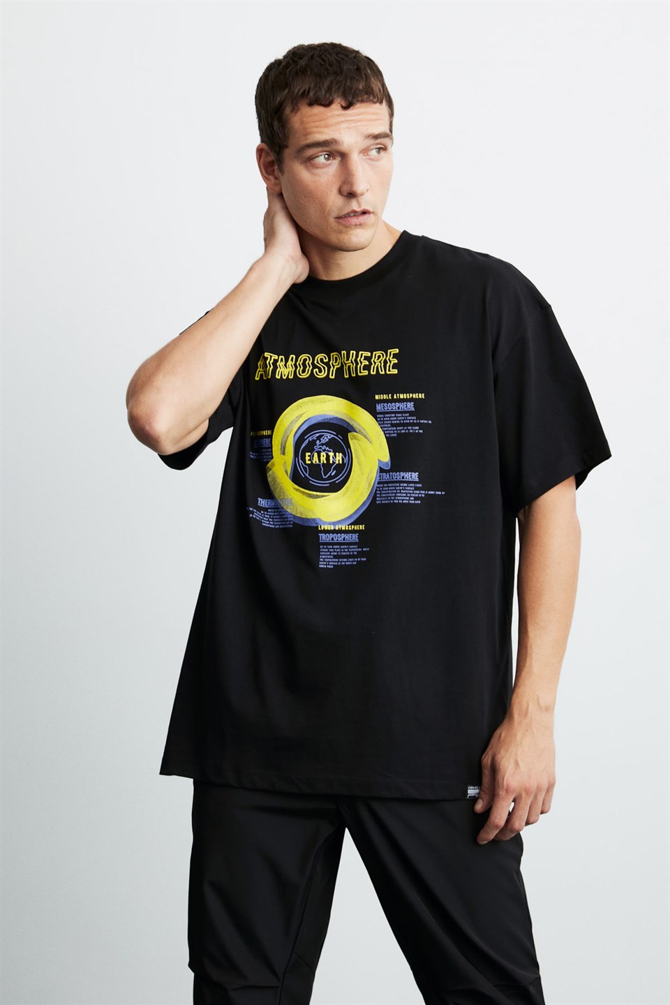 CALVIN Erkek Siyah Baskılı Yuvarlak Yaka Comfort Fit T-Shirt