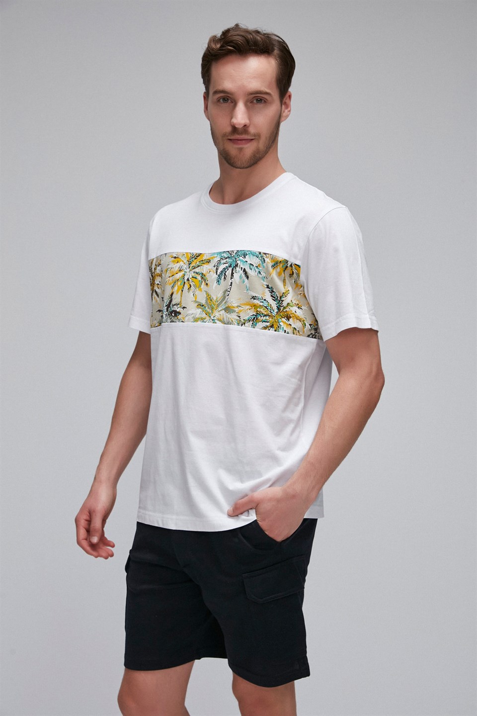 CAMERON Erkek Beyaz Baskılı Yuvarlak Yaka Comfort Fit T-Shirt