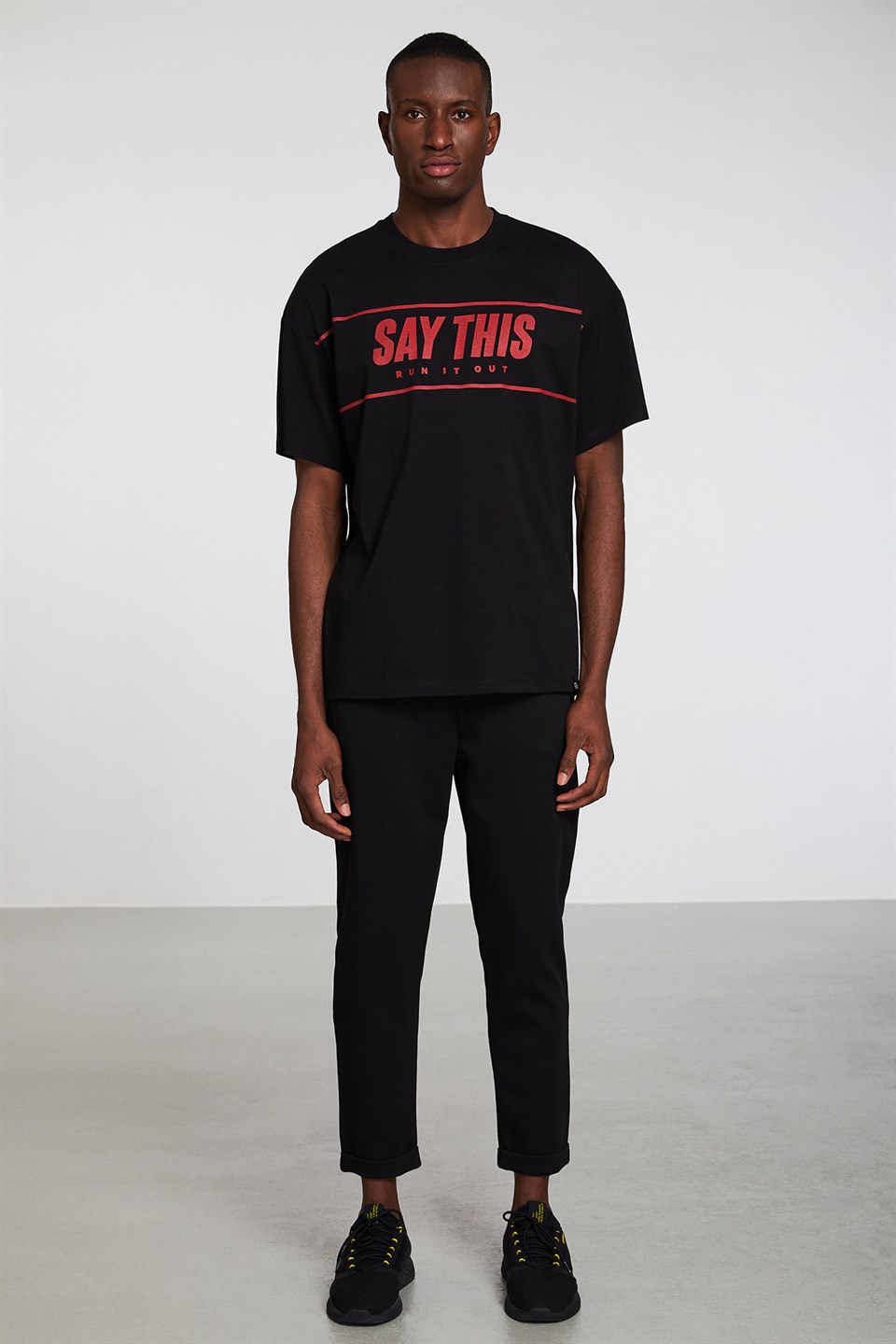 COMMEND Erkek Siyah Baskılı Yuvarlak Yaka Oversize T-Shirt