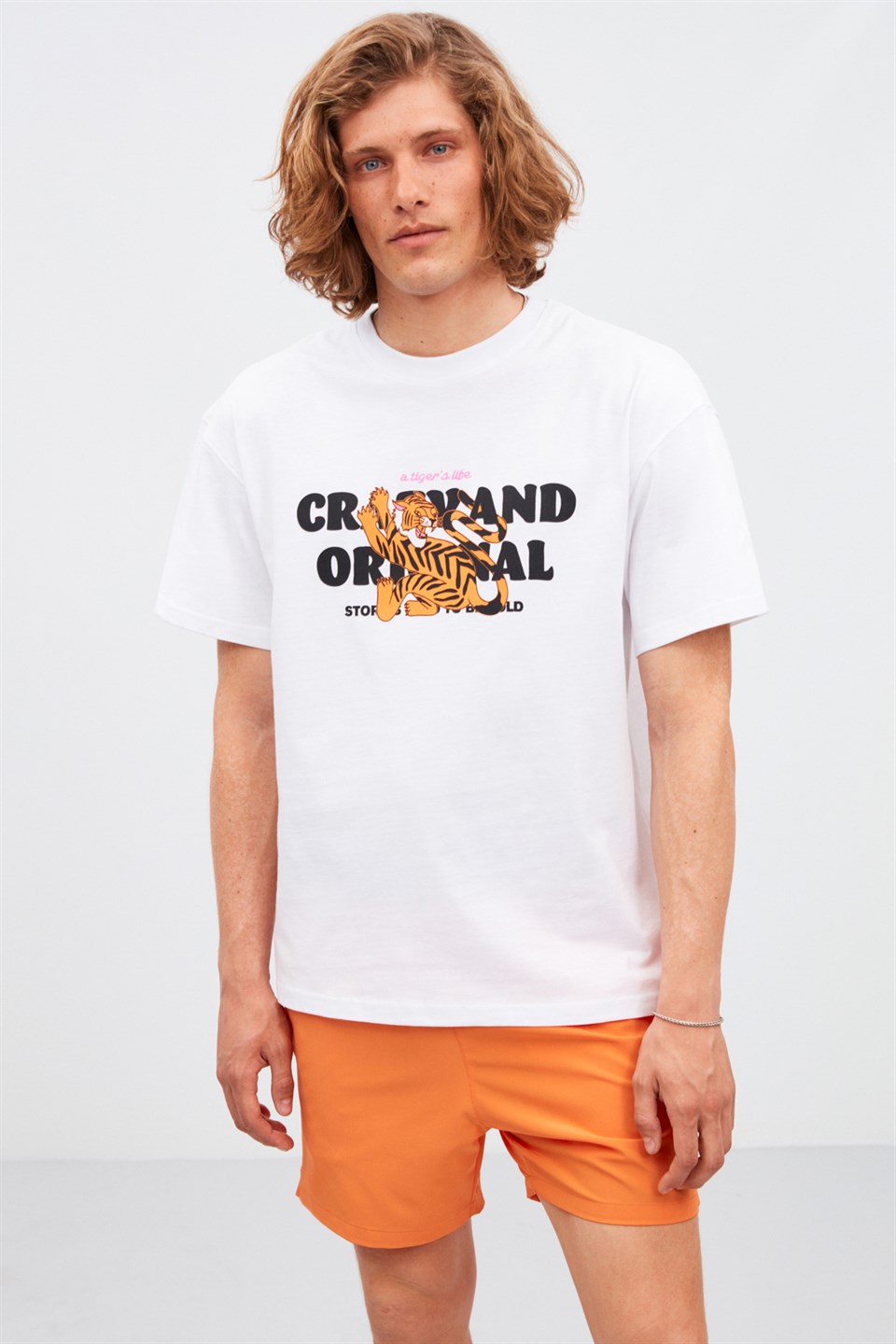 CROSSLAND  Oversize T-Shirt Önü Baskılı Beyaz  %100 Pamuk  Kısa Kollu