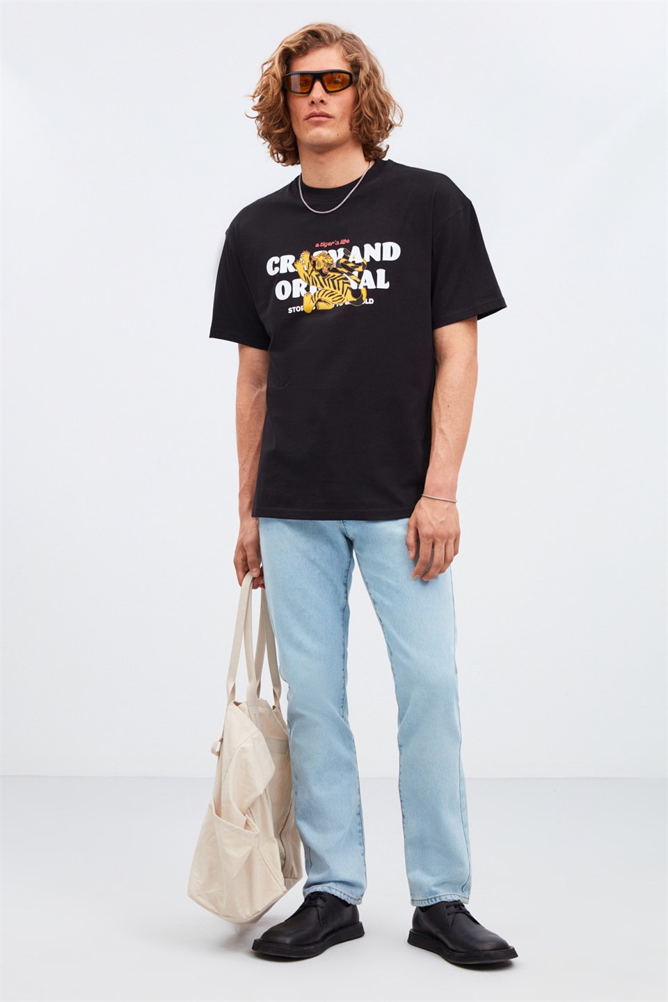 CROSSLAND  Oversize T-Shirt Önü Baskılı Siyah  %100 Pamuk  Kısa Kollu