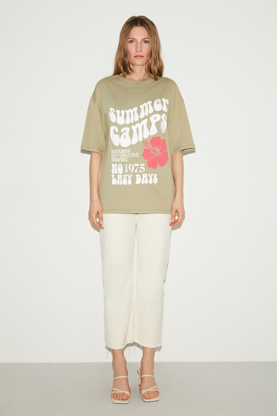 DELPHINE Kadın Açık Haki Baskılı Yuvarlak Yaka Oversize T-Shirt