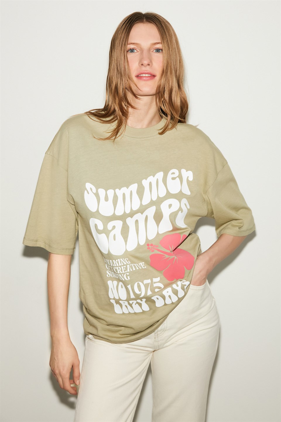 DELPHINE Kadın Açık Haki Baskılı Yuvarlak Yaka Oversize T-Shirt
