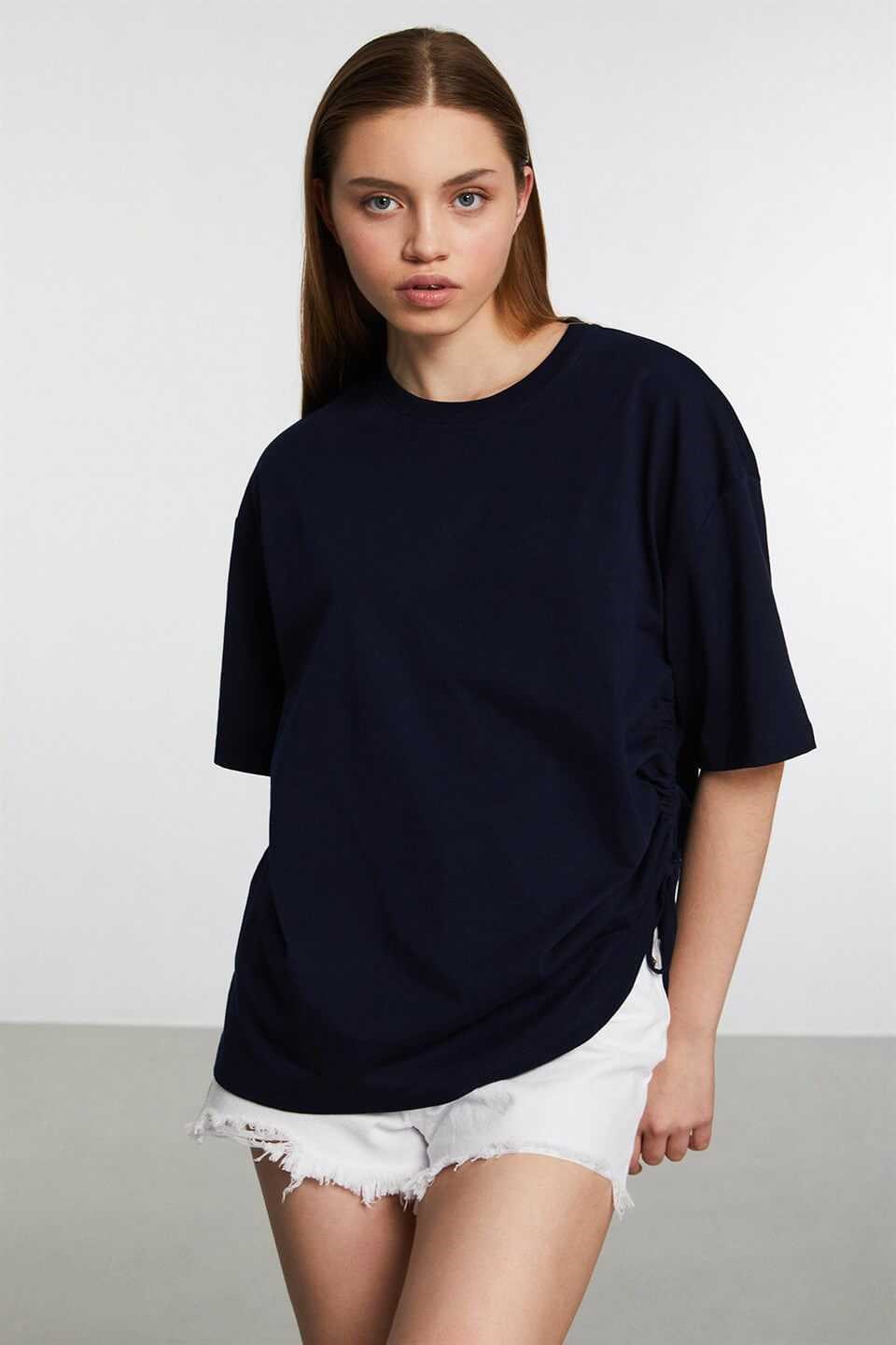 Durban Kadın Lacivert Düz Renk Yuvarlak Yaka Oversize T-Shirt