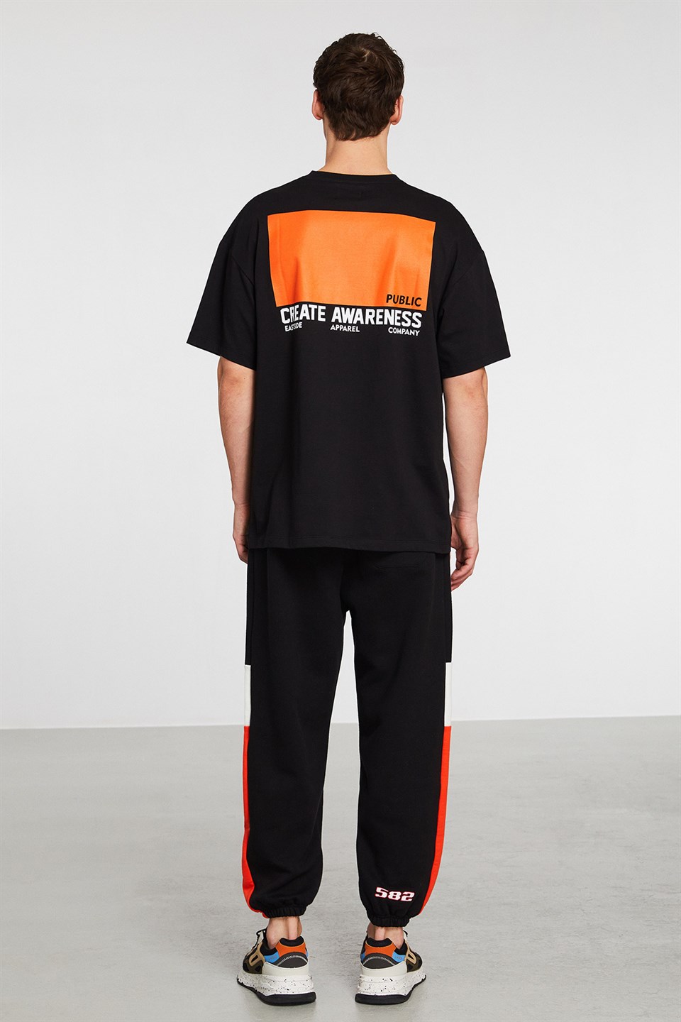 FUTURIST Erkek Siyah Baskılı Yuvarlak Yaka Oversize T-Shirt