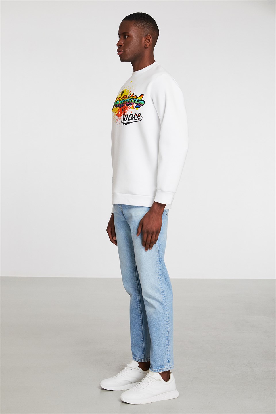 GRAVITY GALAKTICOS Erkek Beyaz Baskılı Yuvarlak Yaka Comfort Fit Sweatshirt