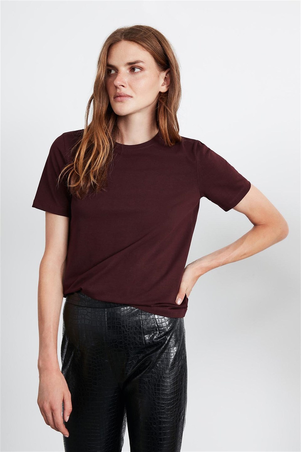 HANNAH Kadın Bordo Düz Renk Yuvarlak Yaka Comfort Fit T-Shirt