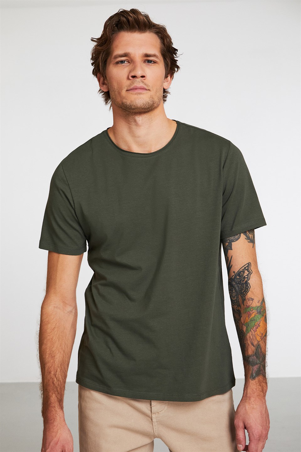 JACE Erkek Haki Düz Renk Yuvarlak Yaka Slim Fit T-Shirt