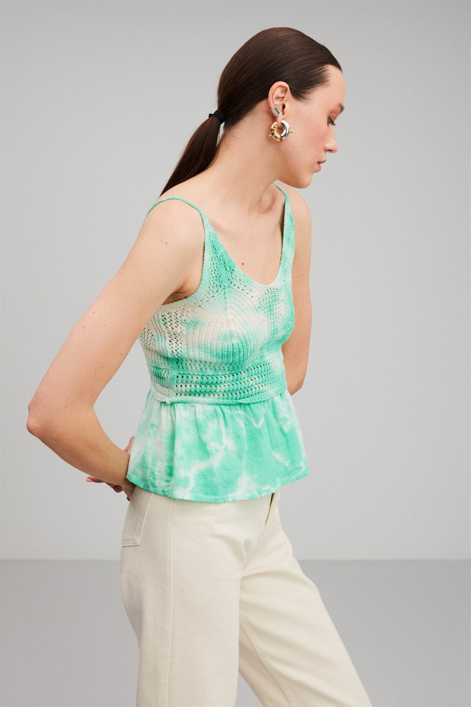 JAMİE Yeşil Kadın Batik Yıkamalı   Dokuma Garnili Askılı Triko   Bluz