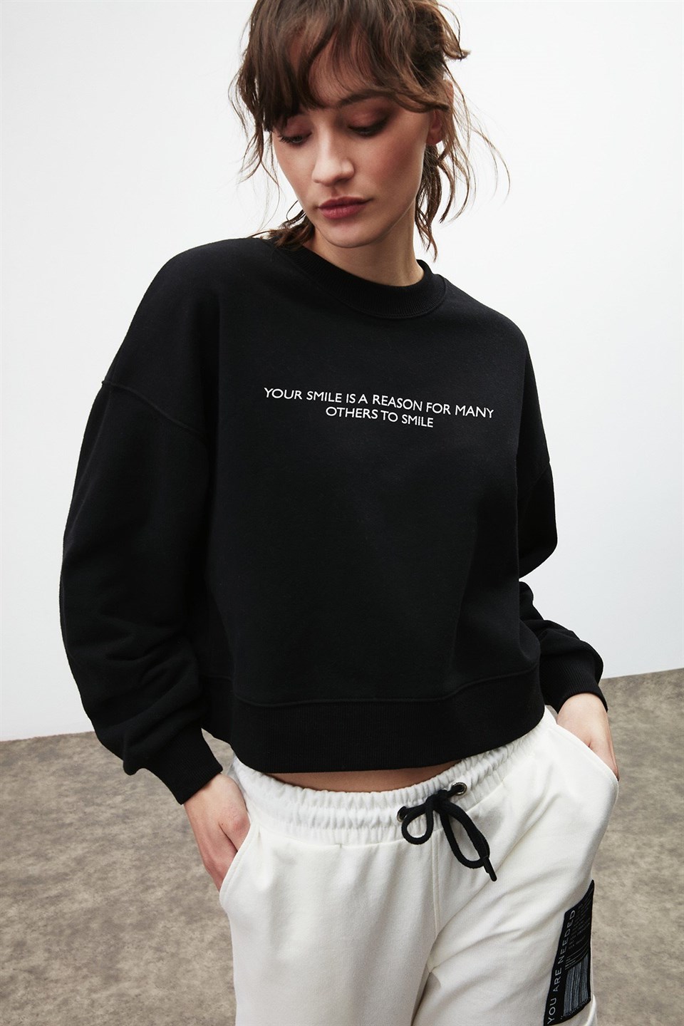 JORA Kadın Siyah Baskılı Yuvarlak Yaka Comfort Fit Sweatshirt