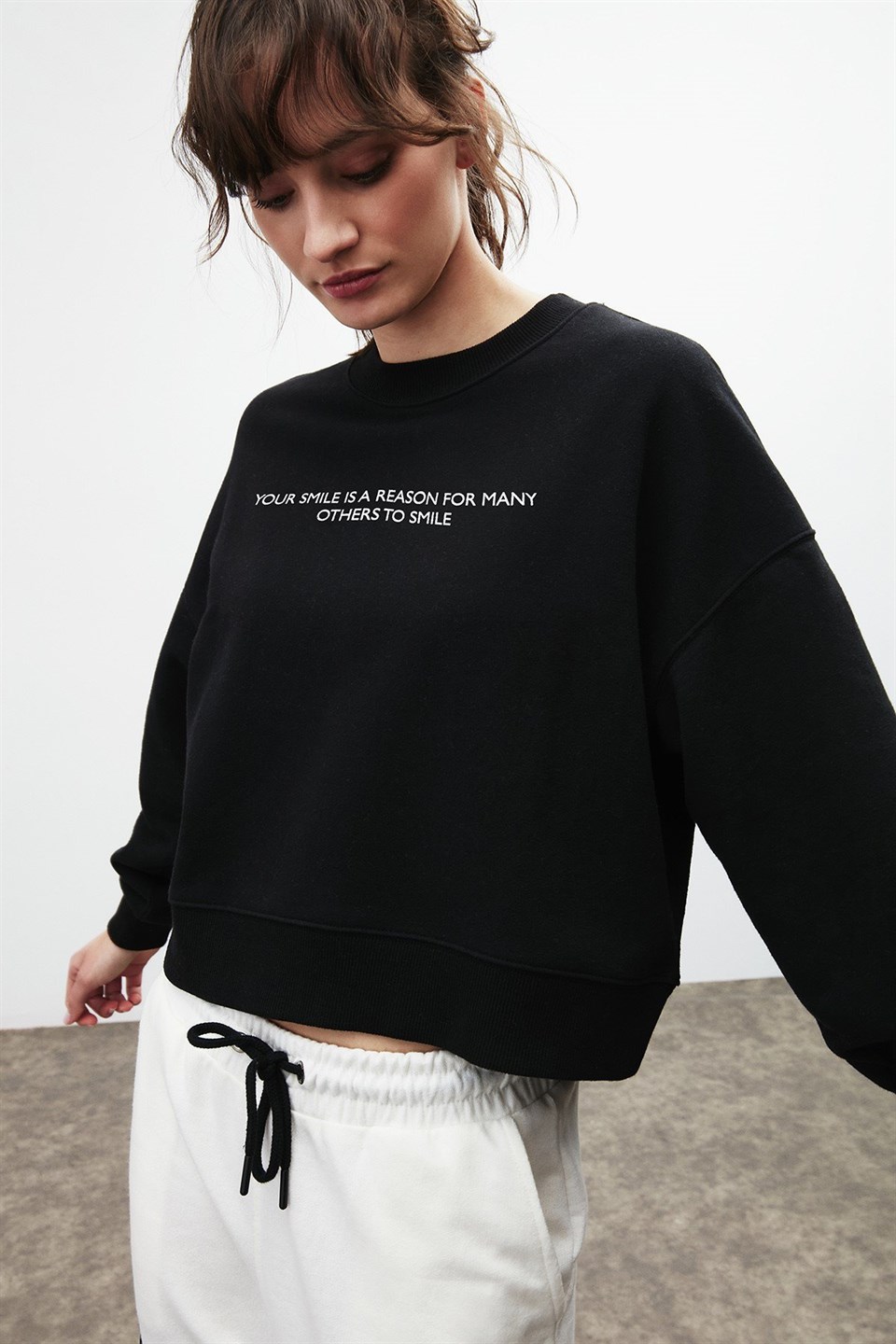 JORA Kadın Siyah Baskılı Yuvarlak Yaka Comfort Fit Sweatshirt