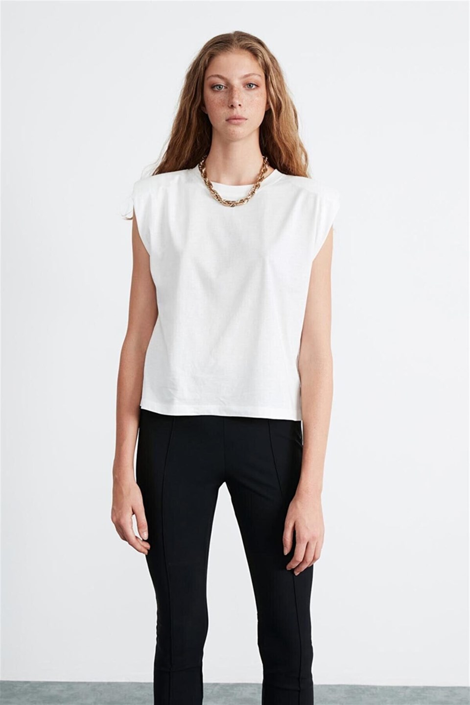 LUNA Kadın Beyaz Düz Renk Yuvarlak Yaka Comfort Fit T-Shirt