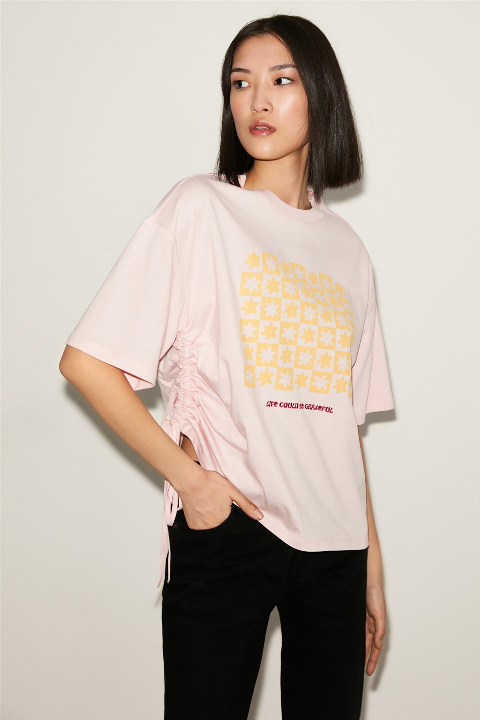 NORI Kadın Pembe Baskılı Yuvarlak Yaka Comfort Fit T-Shirt