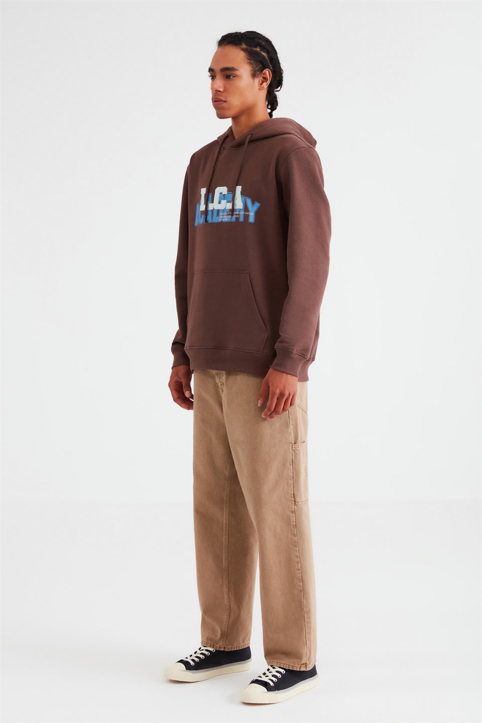 ONFLEEK Erkek Koyu Kahverengi Baskılı ve Aplikeli Kapüşonlu Oversize Sweatshirt