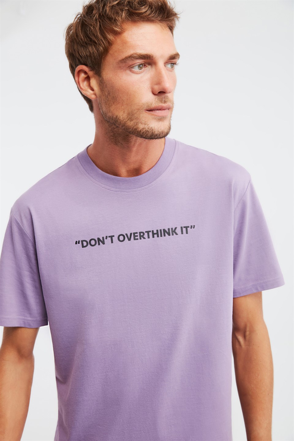OVERTHINK Erkek Mor Baskılı Yuvarlak Yaka Regular Fit T-Shirt