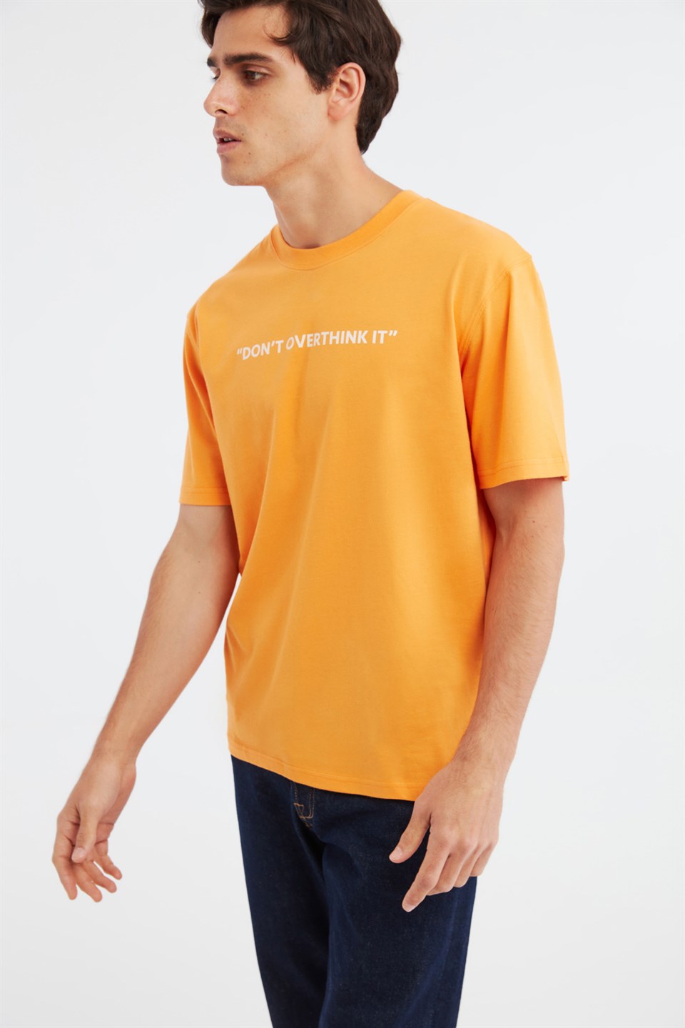 OVERTHINK Erkek Turuncu Baskılı Yuvarlak Yaka Regular Fit T-Shirt